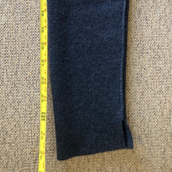 Akris 100% Cashmere Crew Neck Sweater in blue - Picture 11 of 15